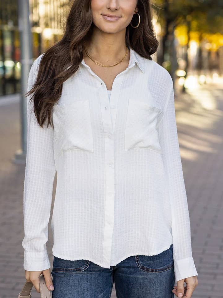 Bouton Favori en Haut en Blanc Doux pour la vente par Grace and Lace