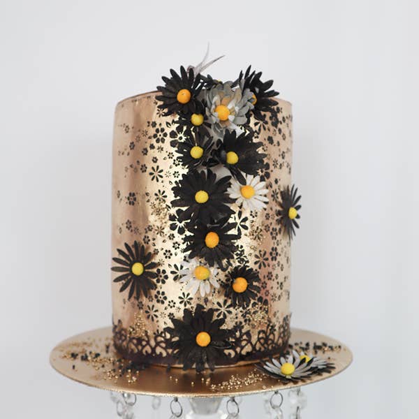 Crystal Candy Edible Wafer Flowers and Leaves - Flower Kit for wholesale by Crystal Candy Unique Cake Decorations