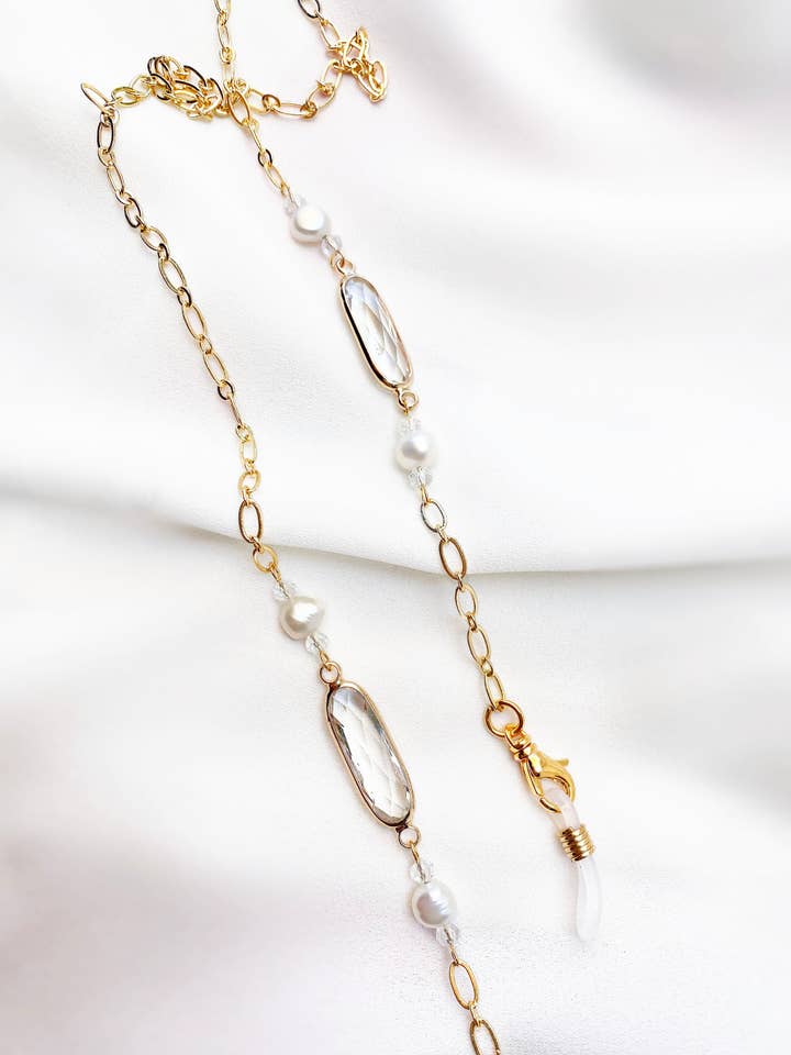 Pearl Suncatcher Glasses Chain with April Birthstone for wholesale by Zebber Handmade