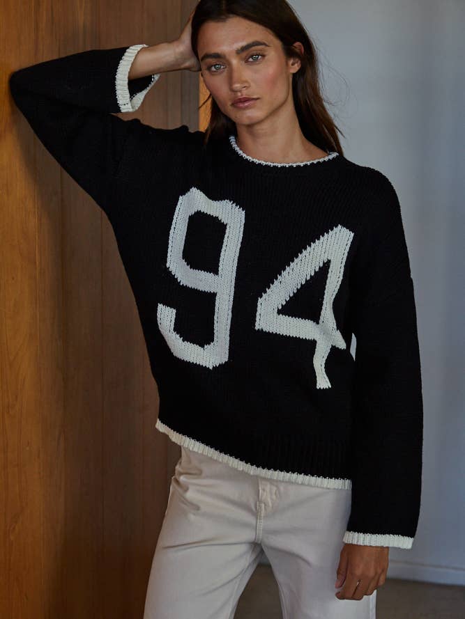 W2251 | Knit Sweater Cotton Crew Neck Long Sleeve Pullover and other Purchase Wholesale loowie. Free Returns & Net 60 Terms on Faire trending on Faire.