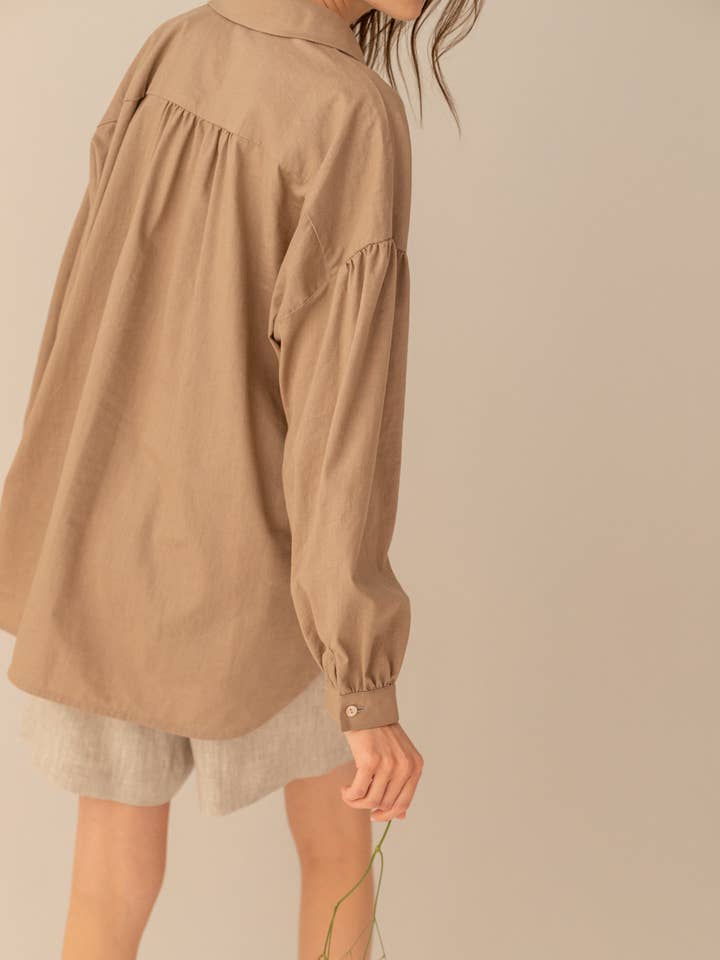 Linien Skjorta Taupe för wholesale av Entelier