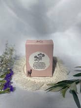 Goat milk soap geranium essential oil for wholesale by Le nom des fleurs