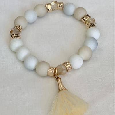 Tiffany J’adore Jewelry - Venta al por mayor Pulsera de cuentas - Pulsera de cuentas de borla de diosa bohemia color neutro/nude