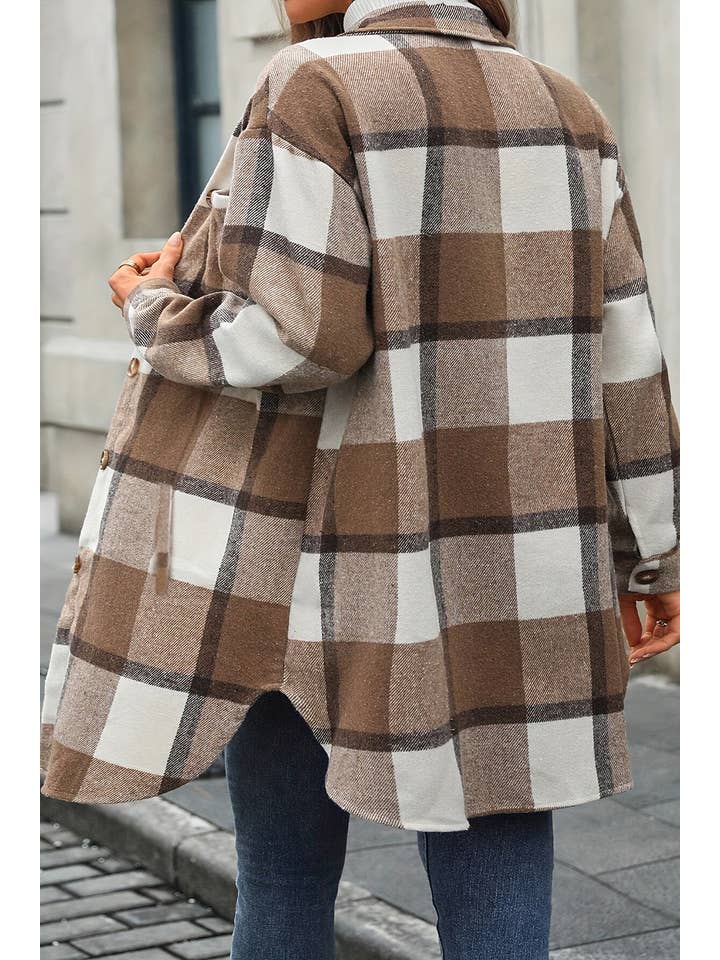 Color 5 – Großhandel Hemdjacke/Shacket – Damen – Lang geschnittene Flanelljacke mit Fellfutter, großes Karomuster11