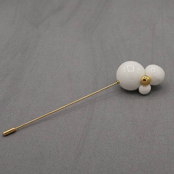 Cerámics & co – Engroshandel Broche – Hvid og guld keramisk broche, Moderne porcelæn broche2