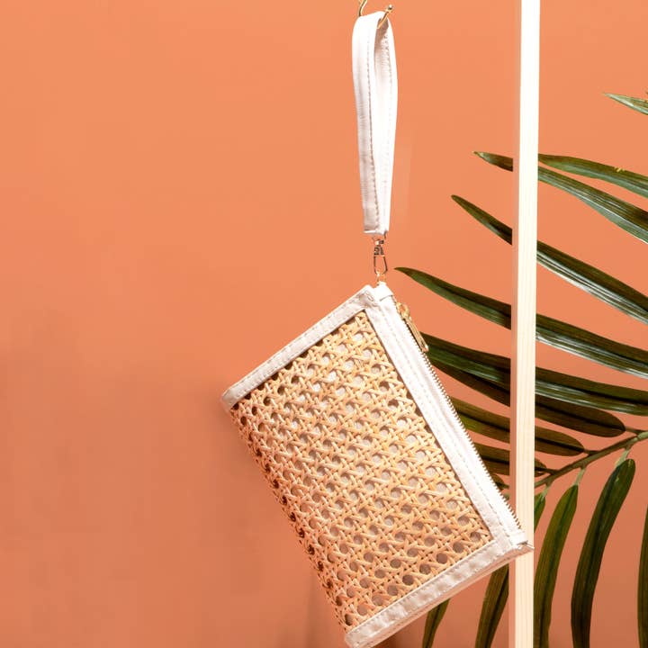 Bolso de Mano de Ratán y Cuero Tejido en Crema | Lujo de Viaje para venta al por mayor de Soli & Sun