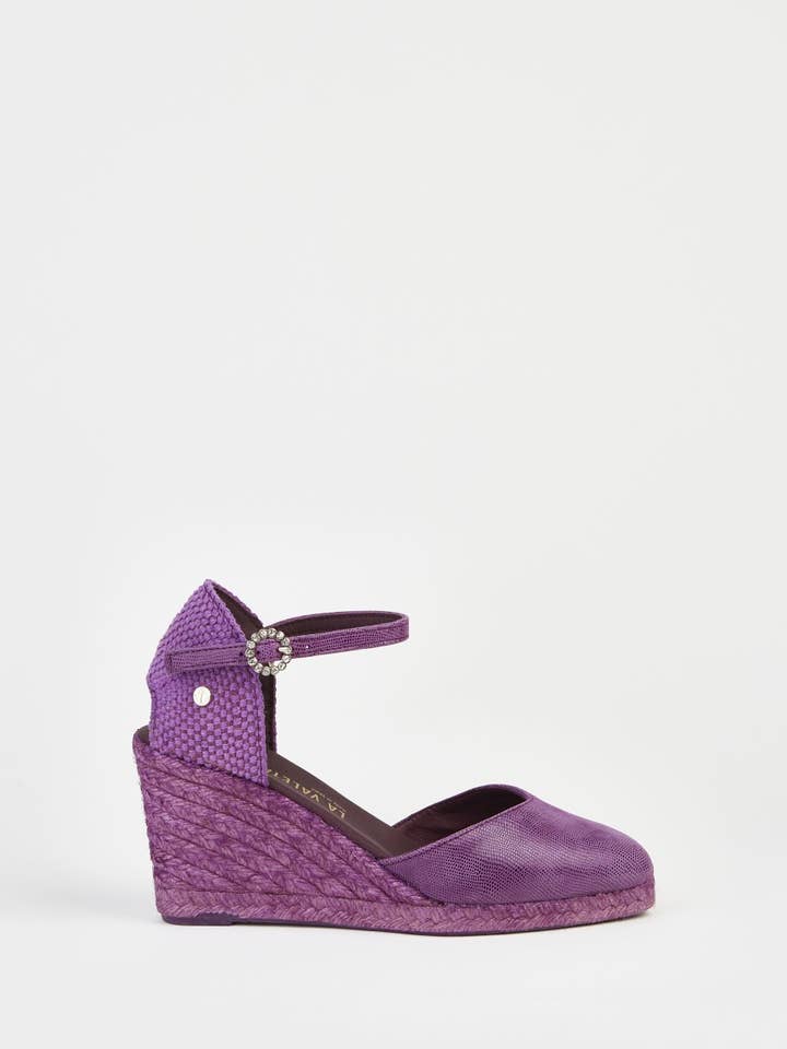 Leticia Morado | Espadrillas Viola con Zeppa per la vendita all'ingrosso da parte di La Valeta Espadrilles-Ibera Factory Shoes slu