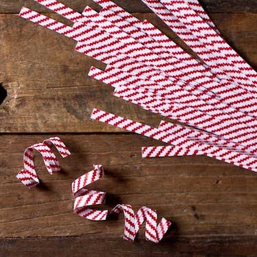 fort & field - Wholesale Twine - Red & white striped twist ties2