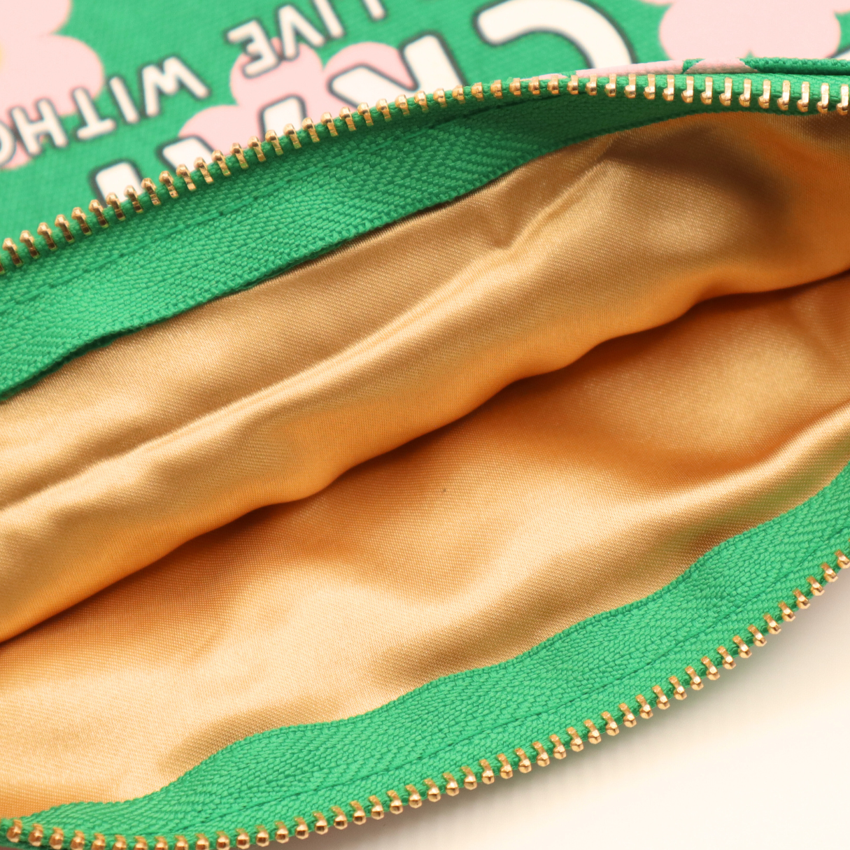 Properly Improper - Vente Pochette – femme - Trousse en toile Un tas de trucs au hasard dont je ne peux pas me passer2