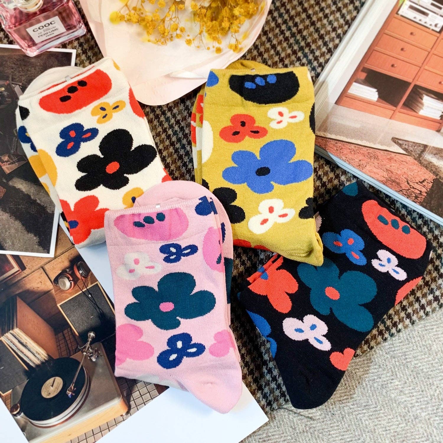 7DAYSSOCKS – wholesale Socks – Women's – Women's Crew Flower Fleur Socks6