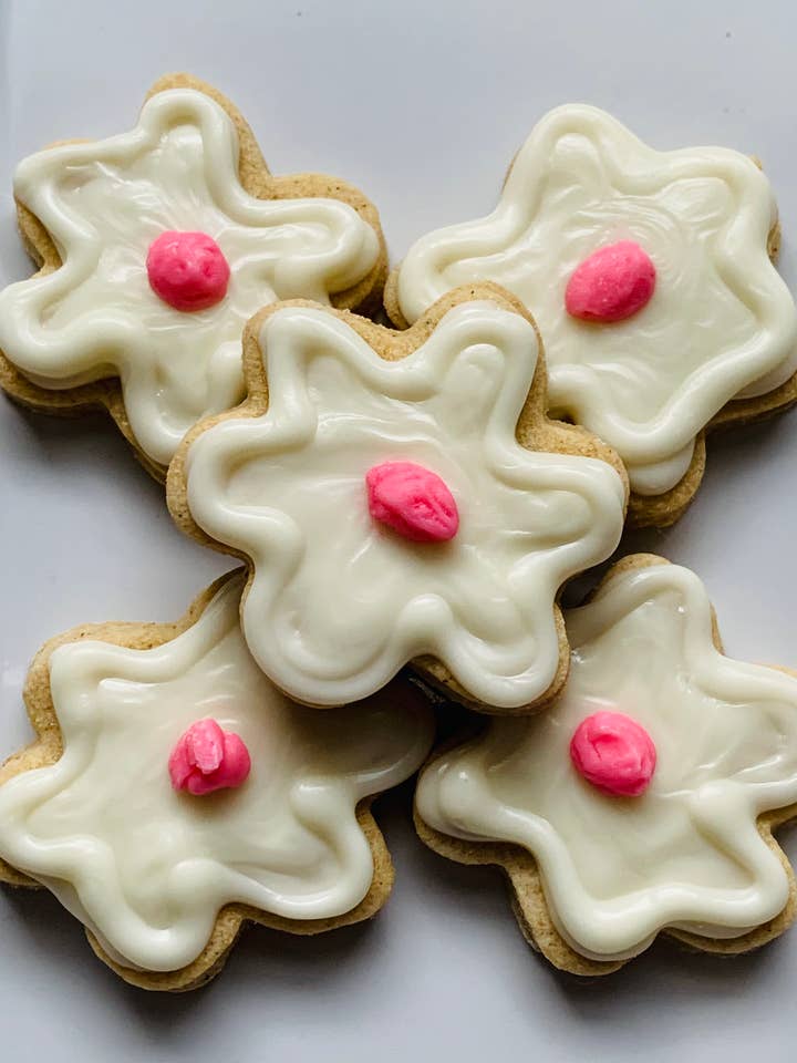 Fido Flowers for wholesale by The Blue Cerebus Dog Bakery