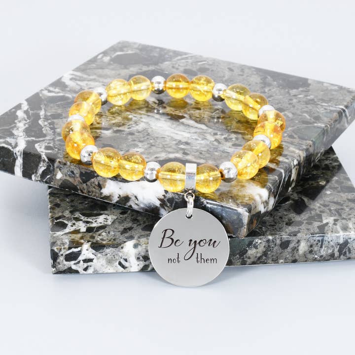Pulsera inspiradora citrina natural con acento de plata para venta al por mayor de Pink Box
