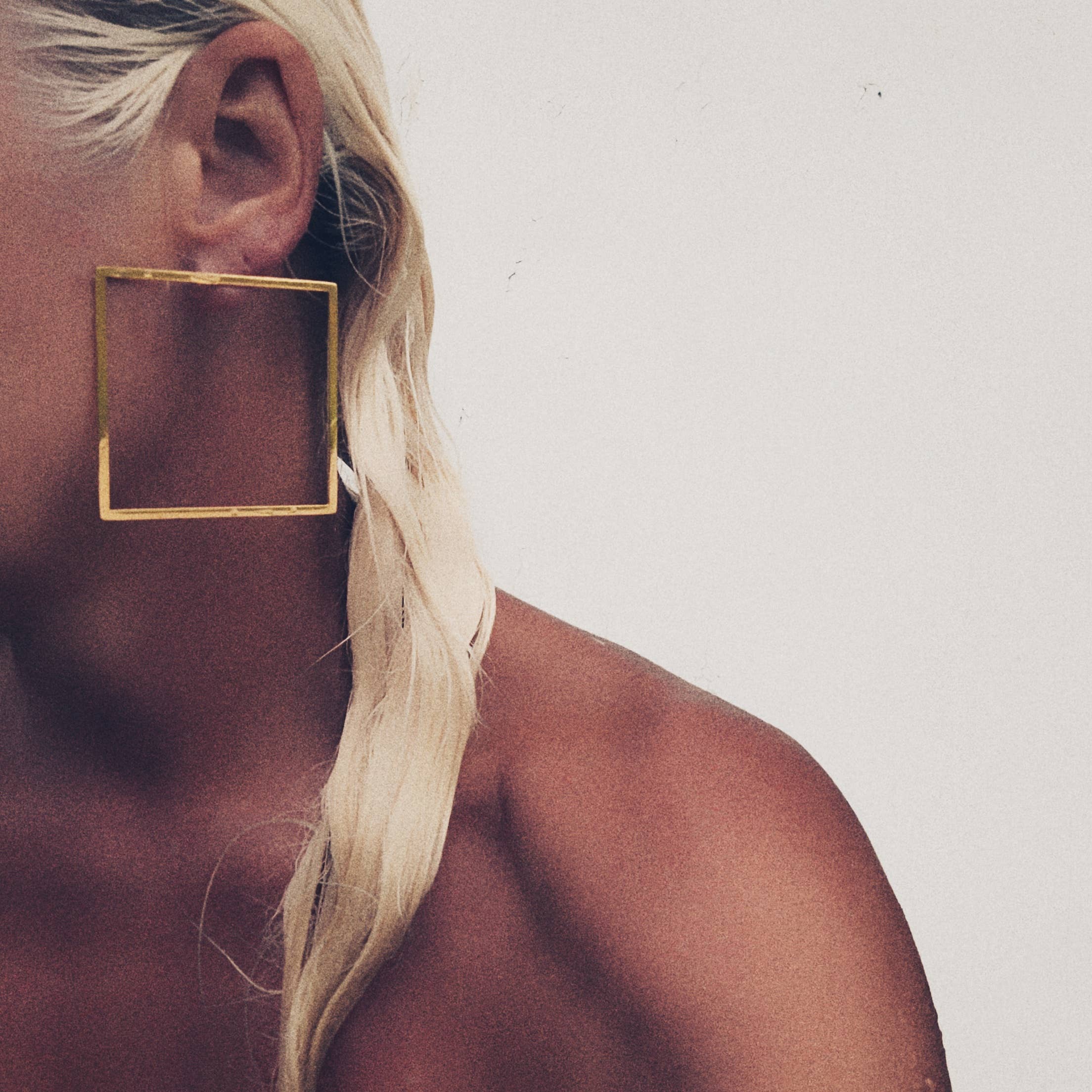 Bisjoux - Wholesale Hoop Earrings - 18K gold plated brass square geometric big hoop big earrings4