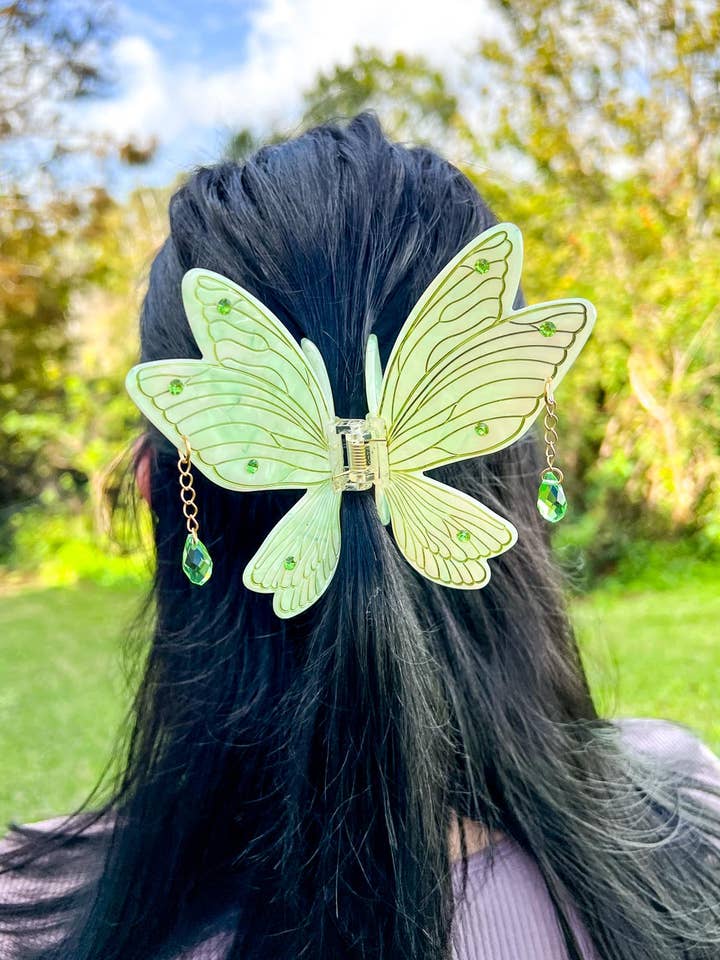 Pince à cheveux ailes de fée verte | Pince à cheveux | Cadeaux fantastiques pour la vente par Blissfully Bookish Company