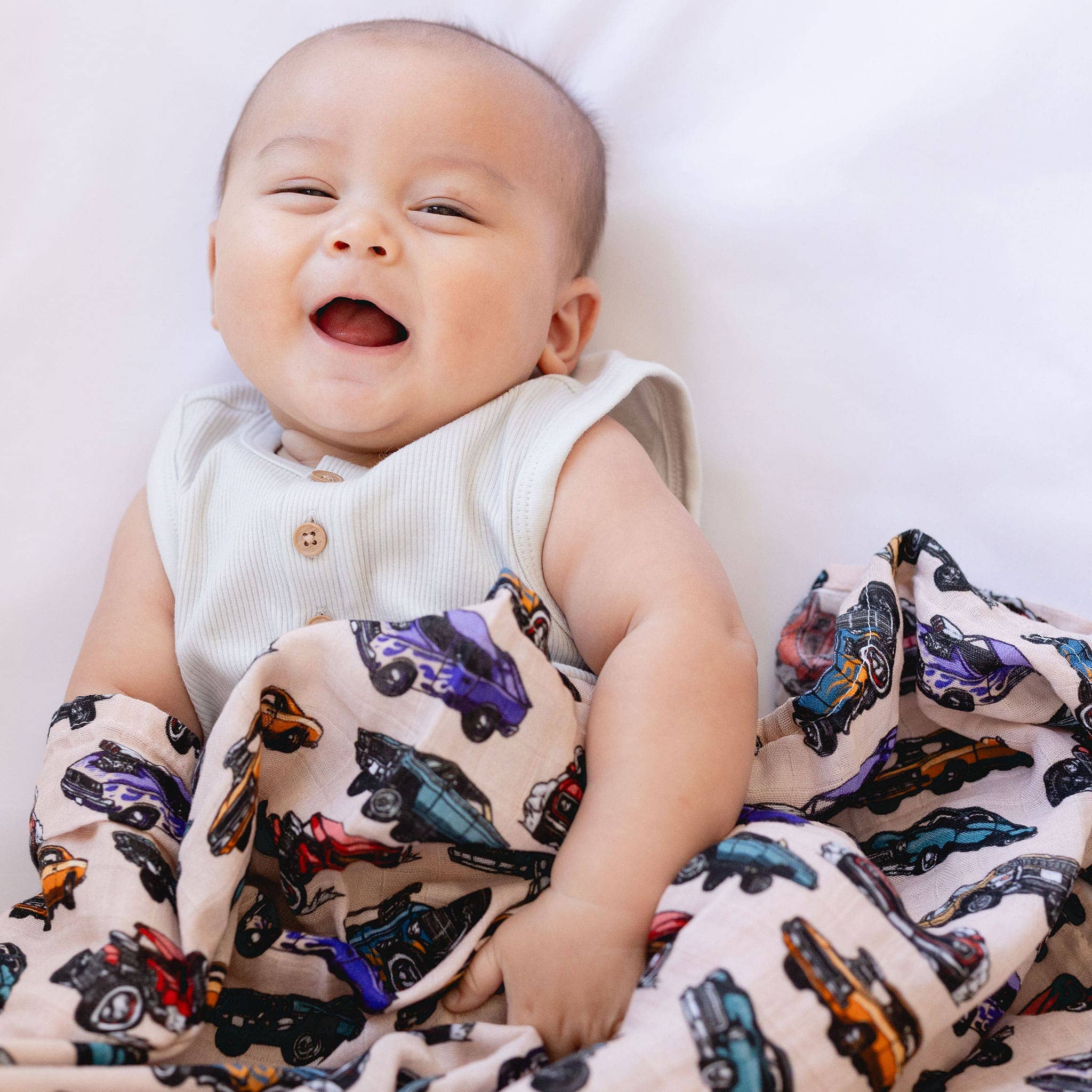 Peachier Goods - Wholesale Swaddle - Baby - Axel Swaddle2