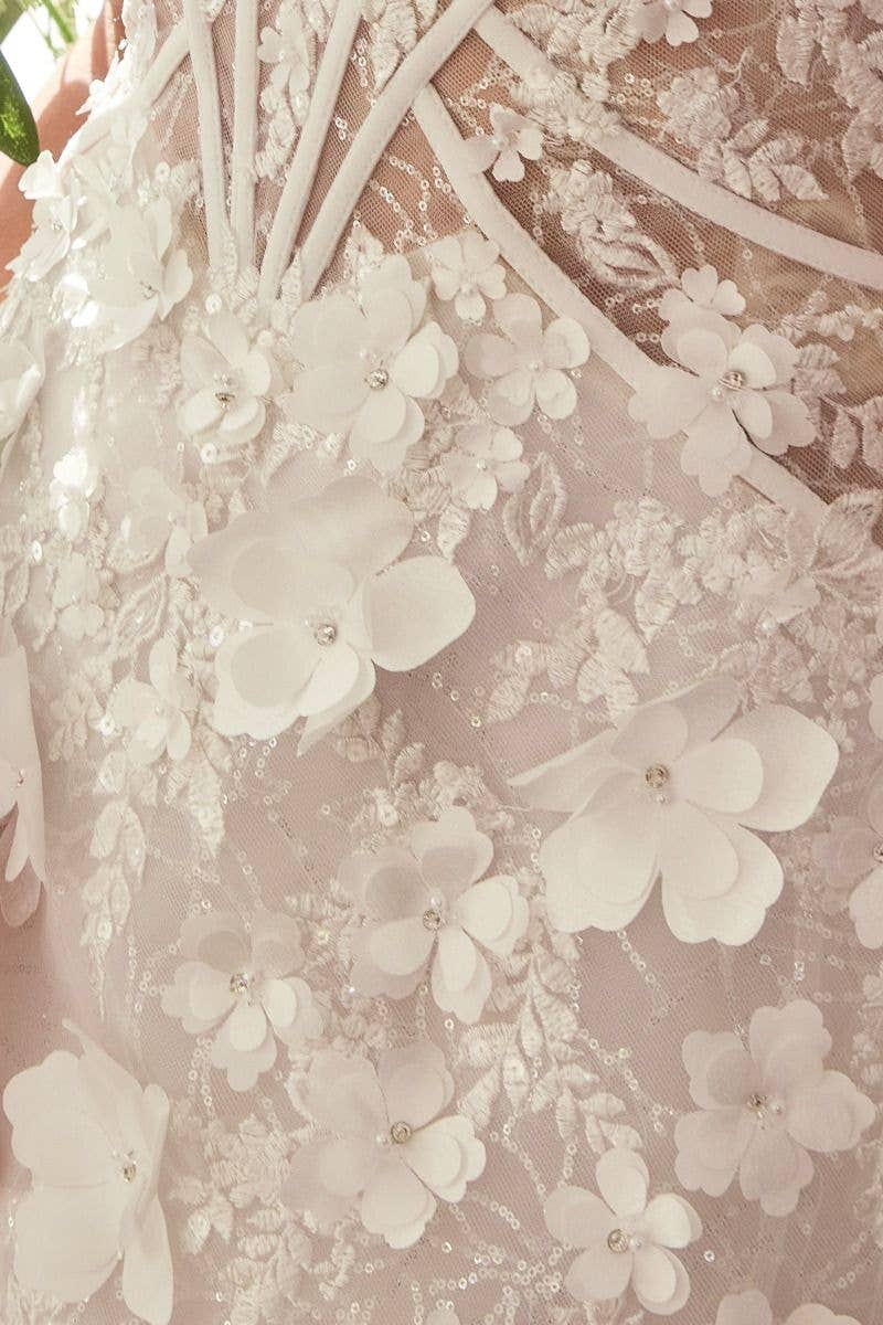 Off White Deep Sweetheart Strapless Midi Short Bridal Dress for wholesale on Faire3