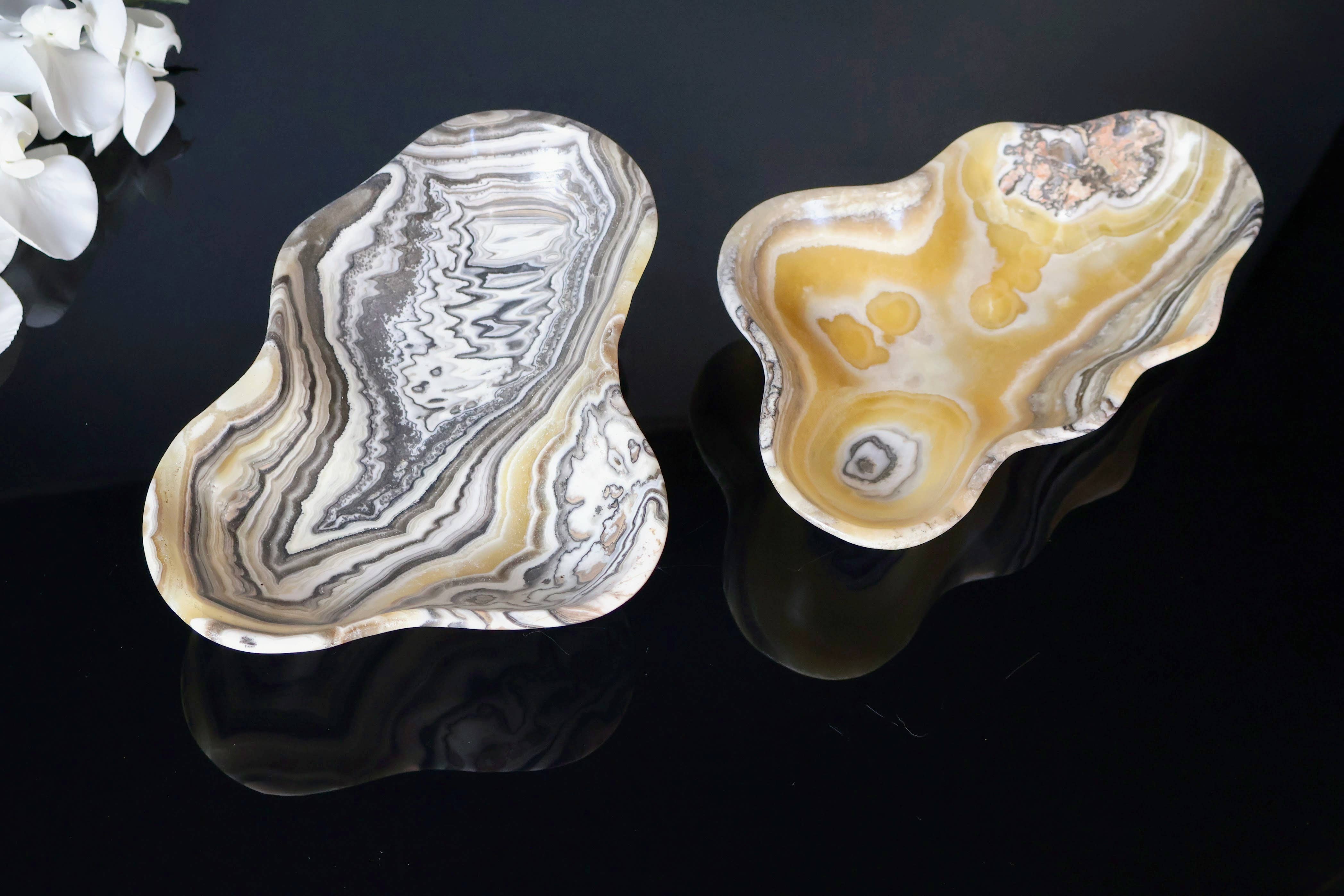 OnyxBowl - Vente Assiettes/plats/bols de décoration - Plateaux en pierre d'onyx précieux, Coupelles à bibelots de luxe sculptées à la main1