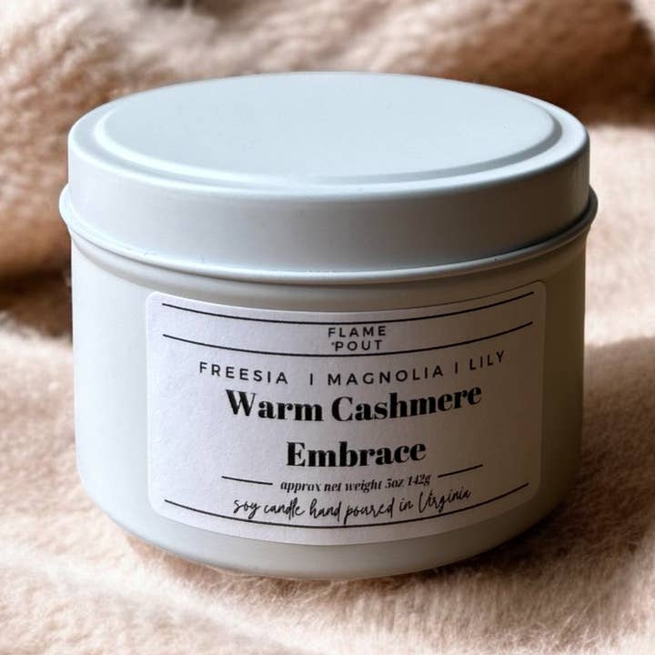 🌸 Vela Abraço de Caxemira Quente – Frésia, Magnólia, Lírio por atacado de Flame + Pout