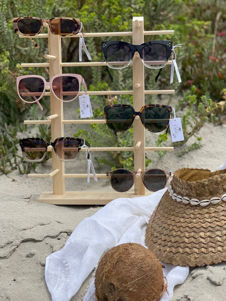 Ausstellungsstand für Sonnenbrillen für den Großhandel von Nakoa The Label