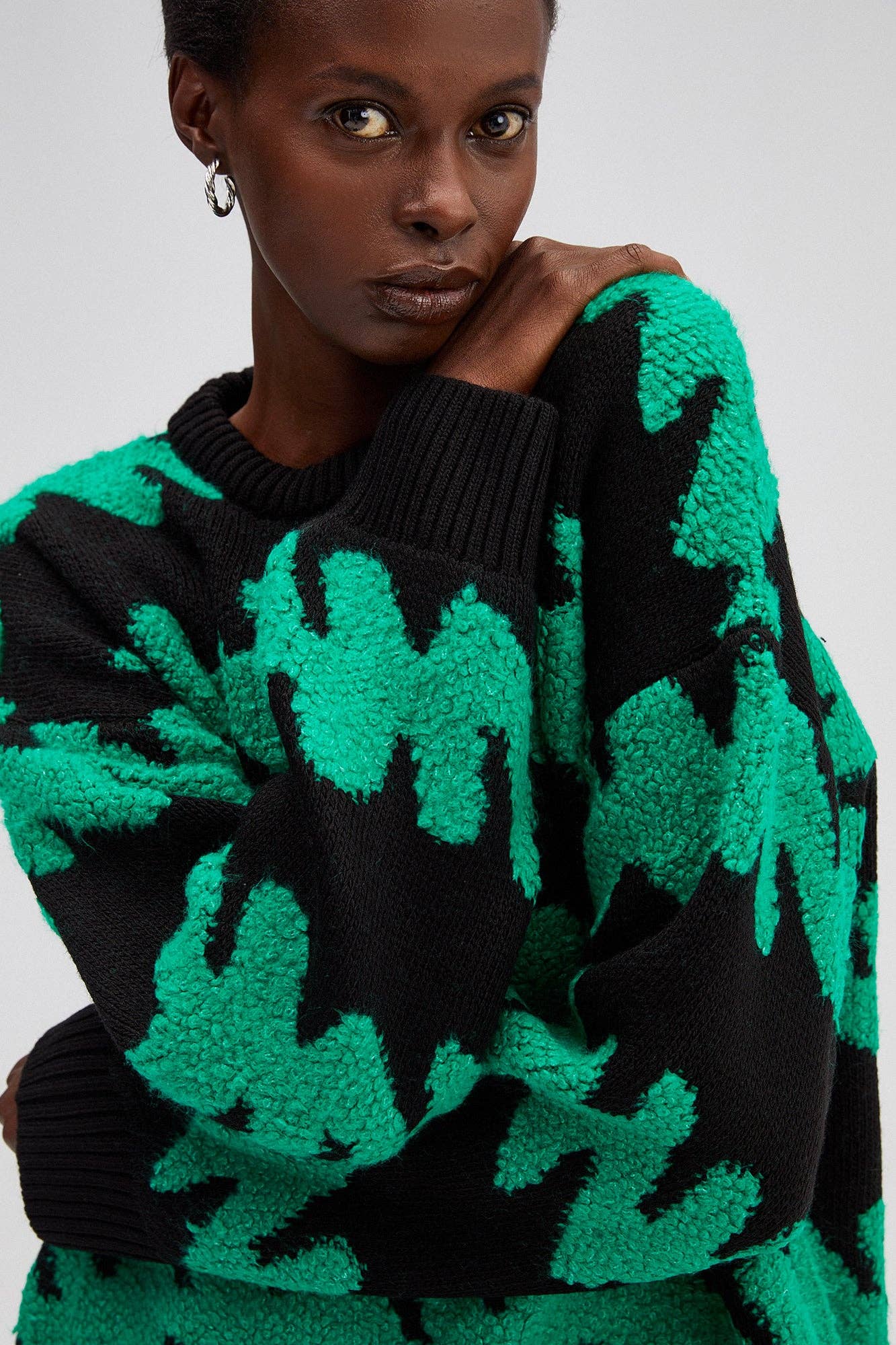 Siyah PULL À COL ROND À MOTIFS OVERSIZE en vente sur Faire4