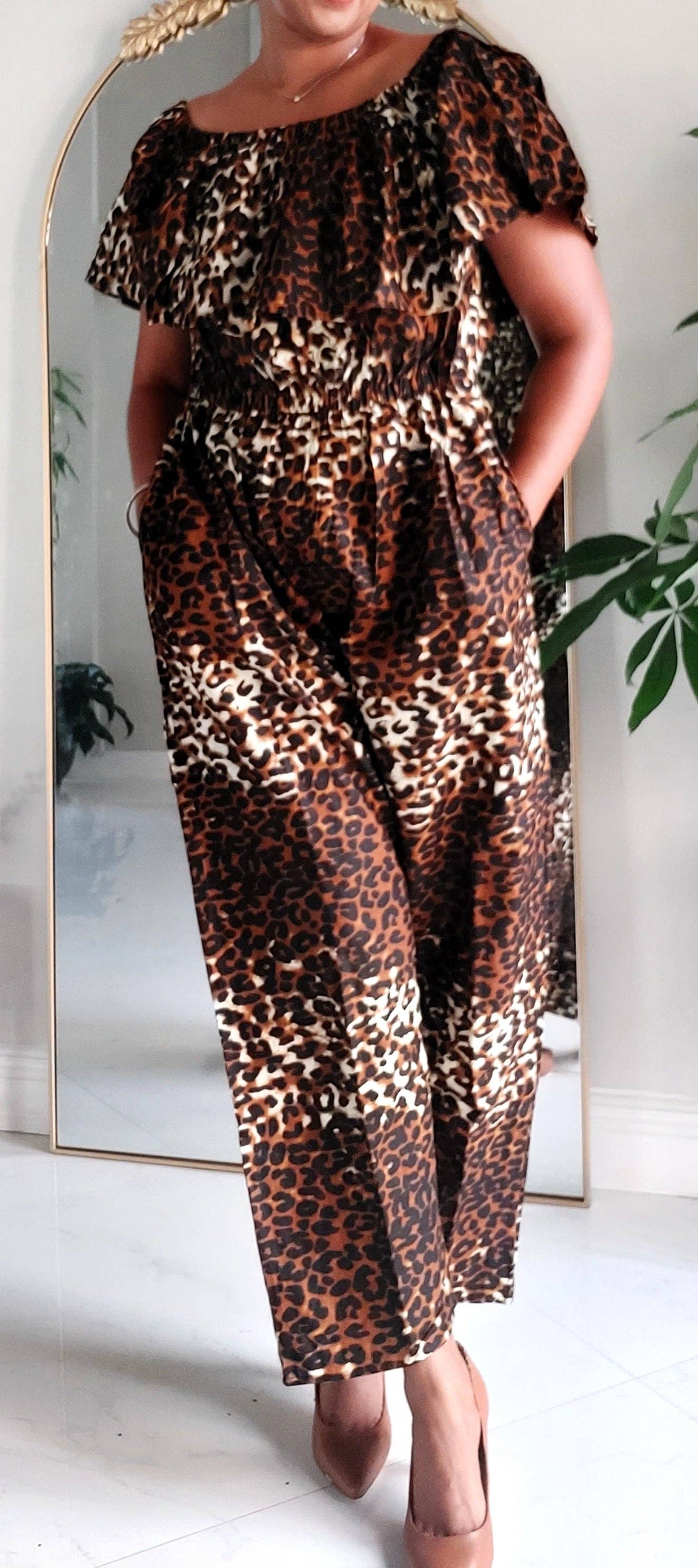 India Batik – Großhandel Jumpsuit – Damen – Ganzer Strampler//Overall Brown Animal- 11234