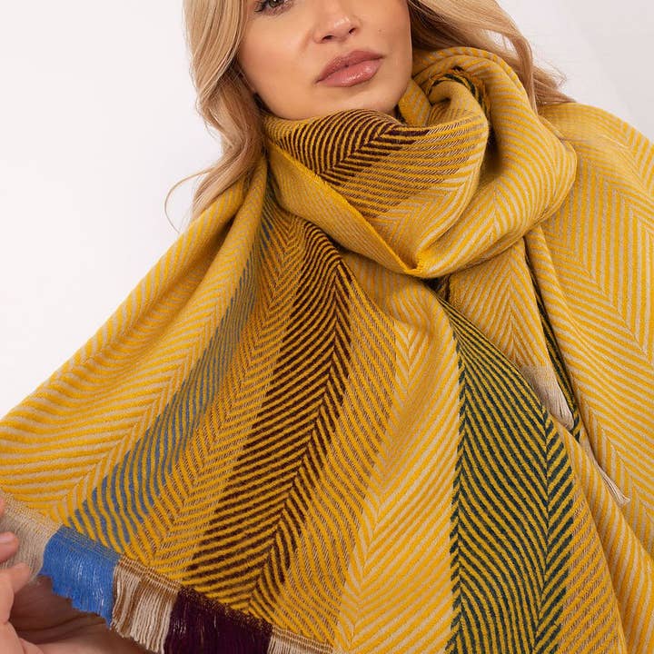 Lieber Deem Marktplatz - Wholesale Scarf - Women's - Scarf Model 206037 AT24