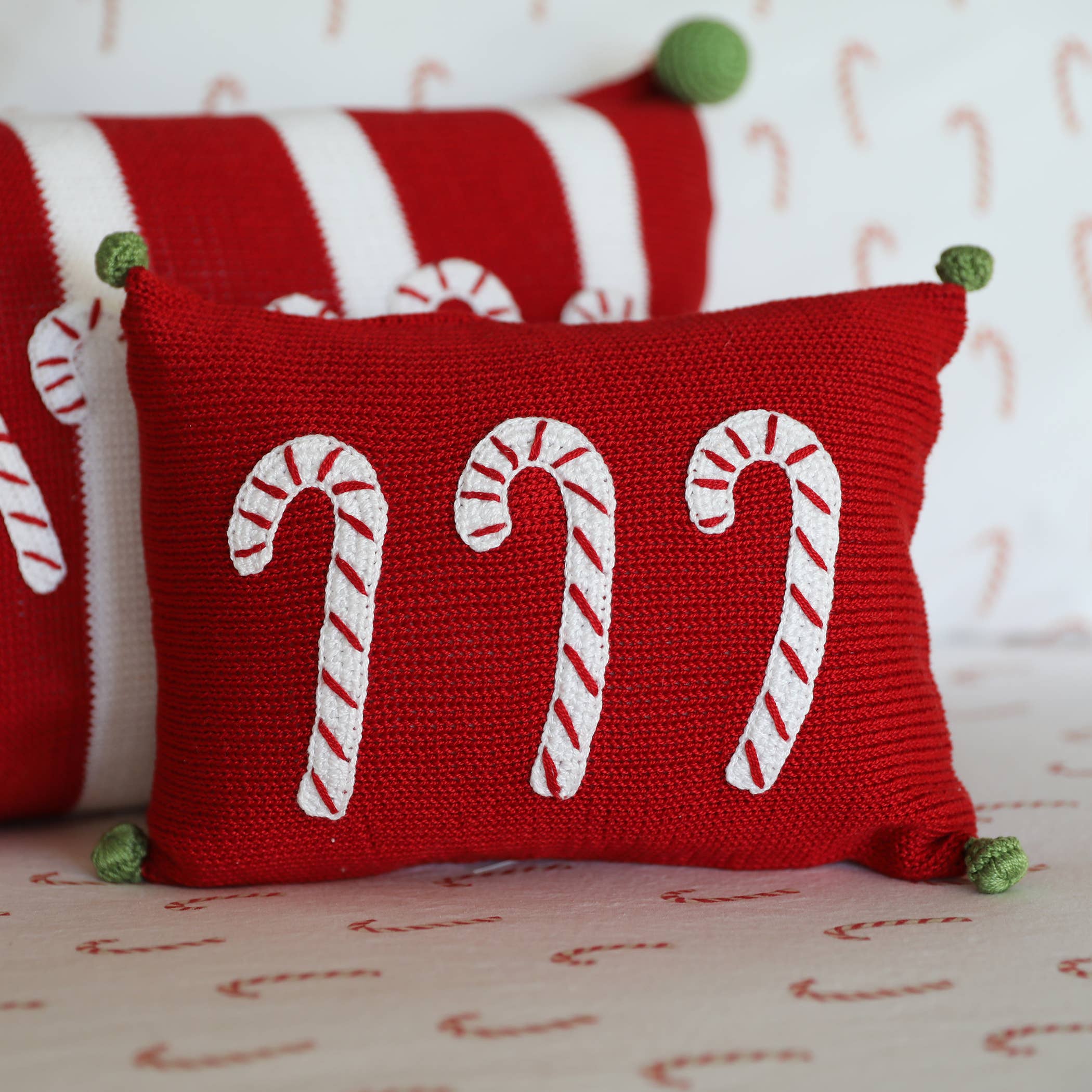 Melange Collection - Wholesale Throw/Decorative Pillow - Candy Cane Mini Christmas Pillow, Red1