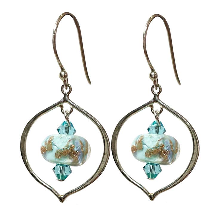 Cables para los oídos Azure Seas Arabesque para venta al por mayor de Beach Memories® Glassworks