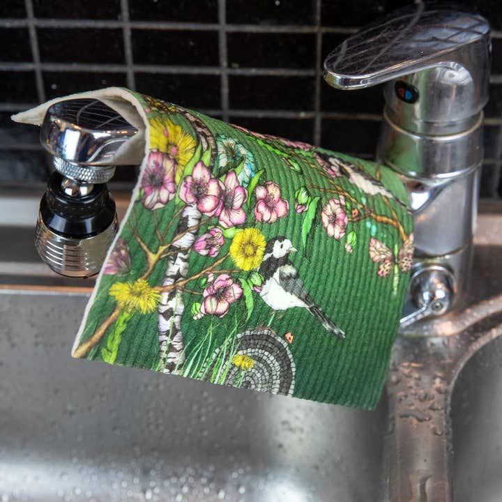 Dish cloth Wagtails spring for wholesale by Nadja Wedin design