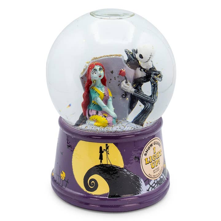 Globo de Nieve Iluminado de Jack y Sally de Pesadilla Antes de Navidad de Disney | 6 Pulgadas para venta al por mayor de Toynk