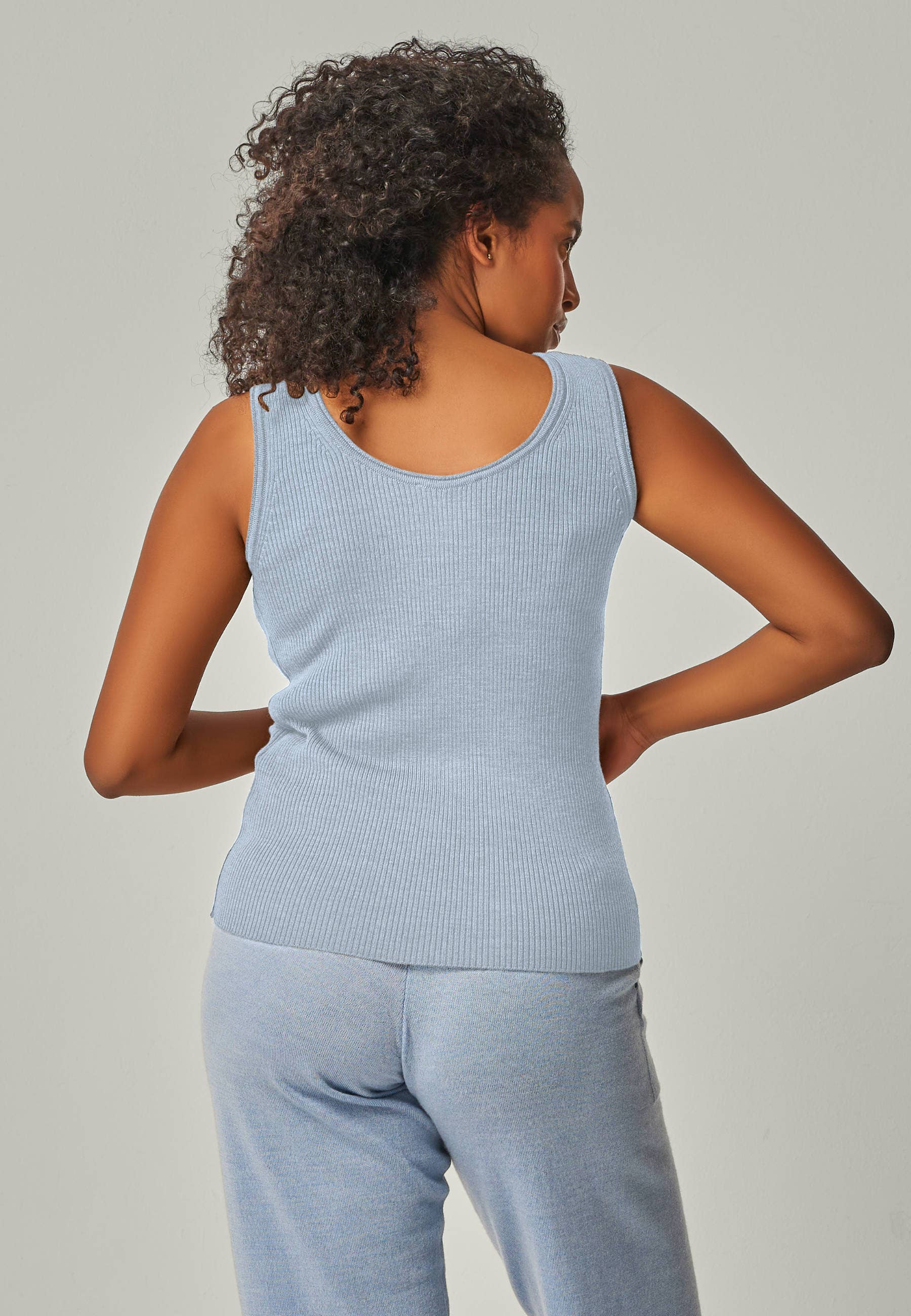 YOU LOOK PERFECT Loungewear – wholesale Lounge set – Women's – LOUNGEWEAR SET - Top Blossom & Skirt Erika7