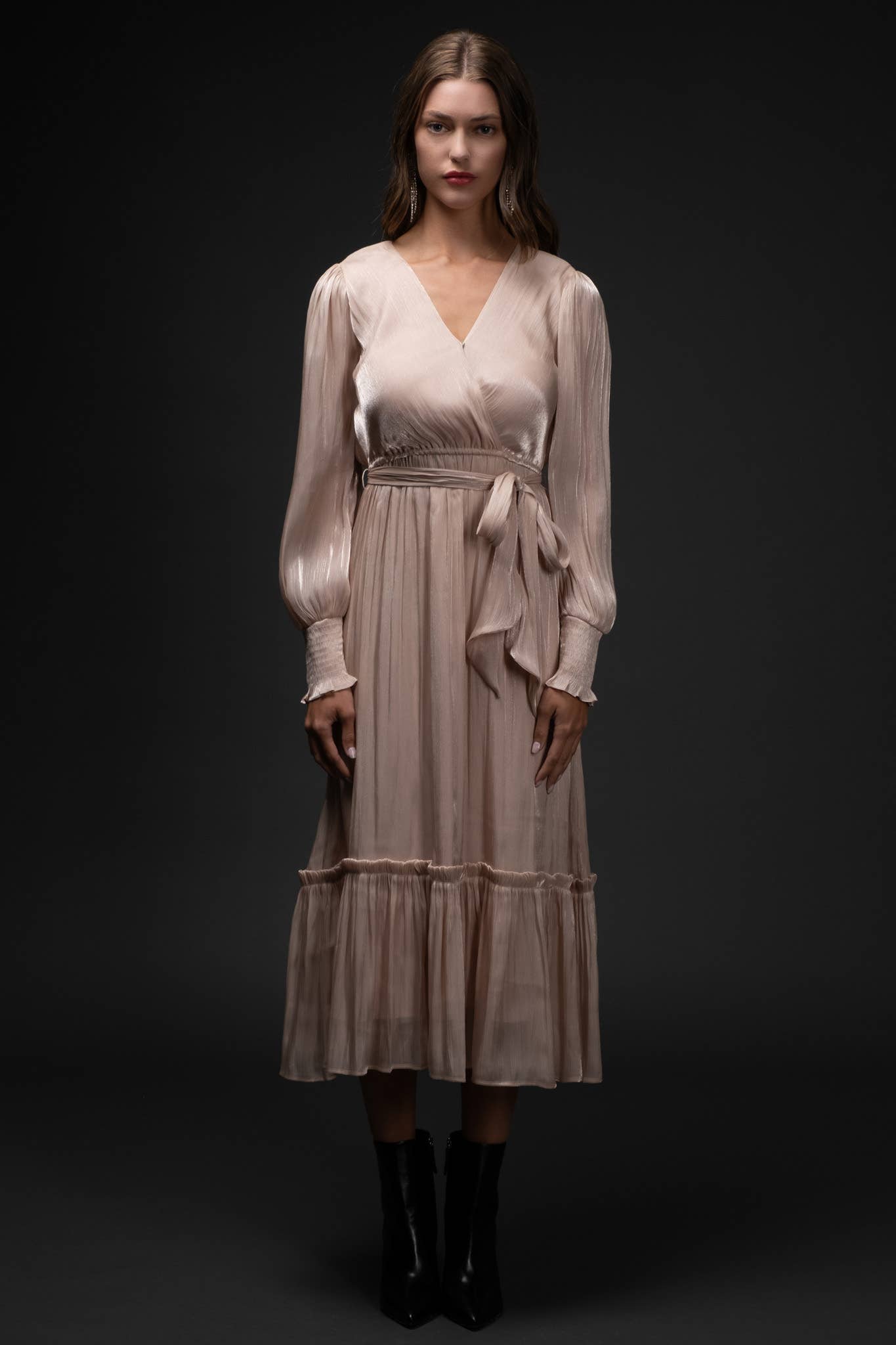 Blu Pepper - Venta al por mayor Vestido - Mujer - VESTIDO MIDI LARGO DE MANGA ALFIL CON CINTURÓN CRUZADO4