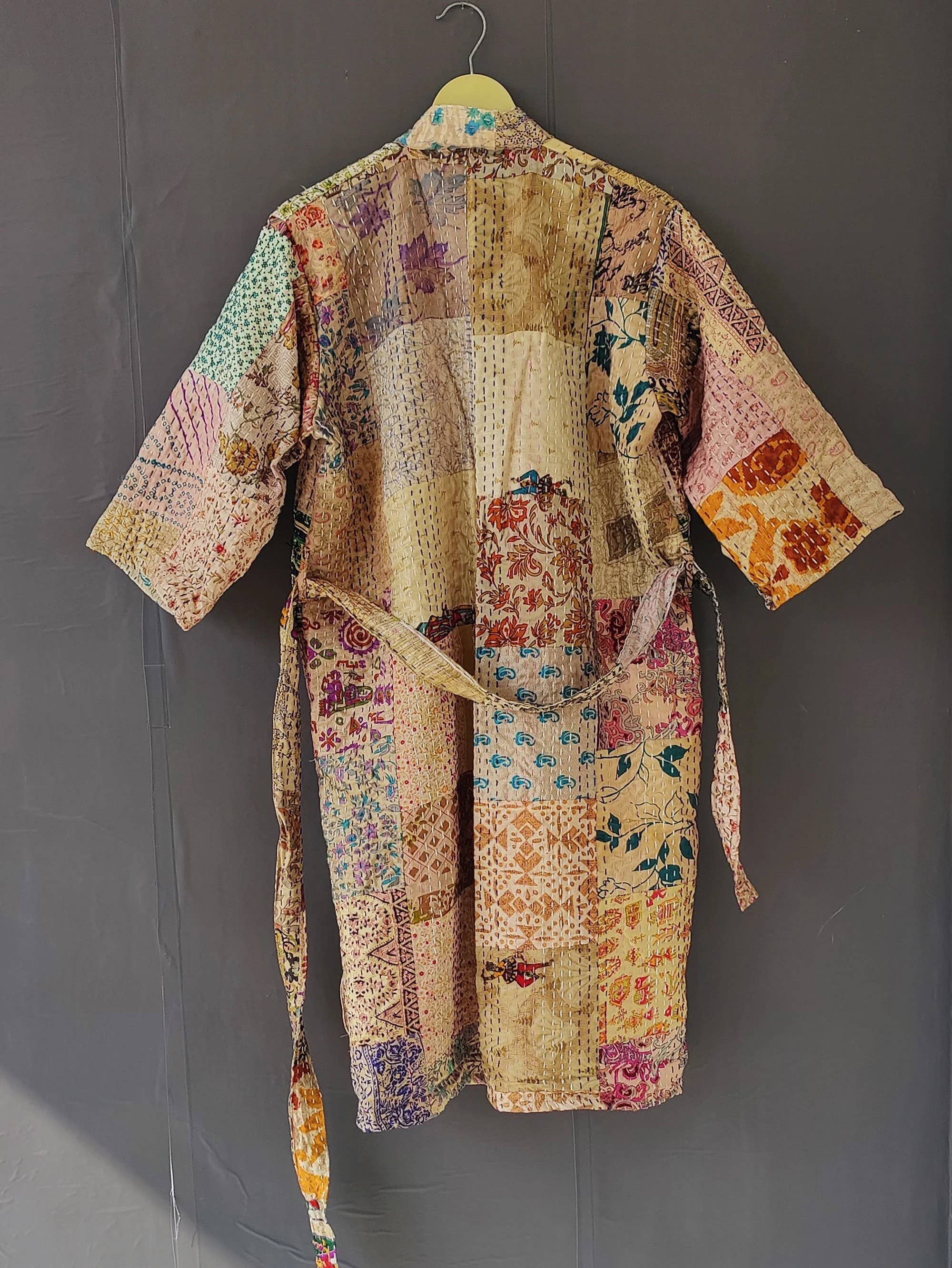 bhavnas boutique - Venta al por mayor Chaqueta - Mujer - Bata de baño con chaqueta de retazos acolchada de estilo indio para mujer3