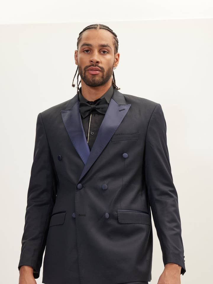 Costume de smoking à double boutonnage en laine Super 180S pour hommes - Bleu marine pour la vente par Ron Tomson