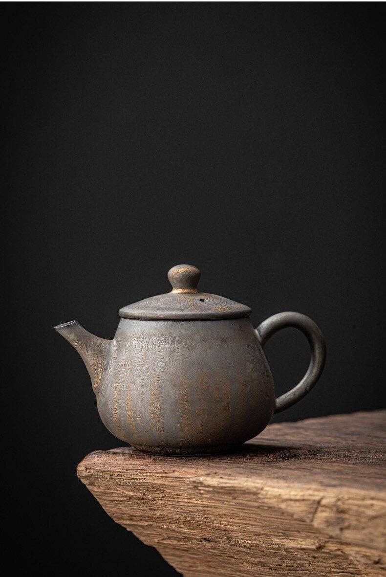 Art Yellow Glaze Teapot (230ml)