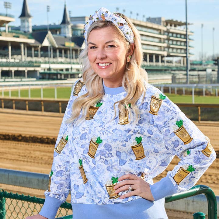 Kentucky Derby® x LAURA ASHLEY Mint Julep Blommig Sweatshirt för wholesale av Brianna Cannon