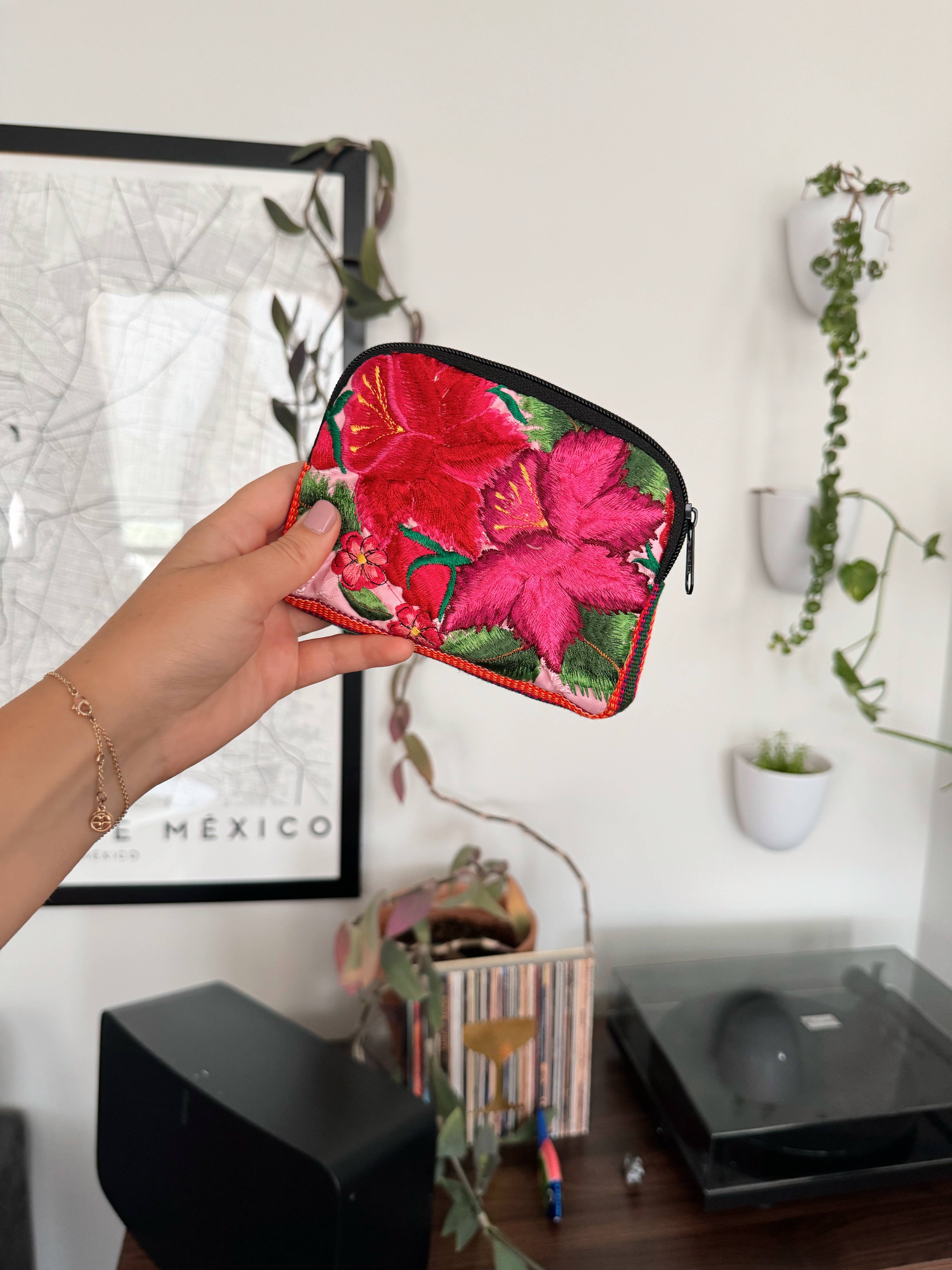 Pura Vida - Wholesale Makeup/Cosmetic Bag - Small Mexican Embroidered Flowers Cosmetic Bag | Boho Bag4