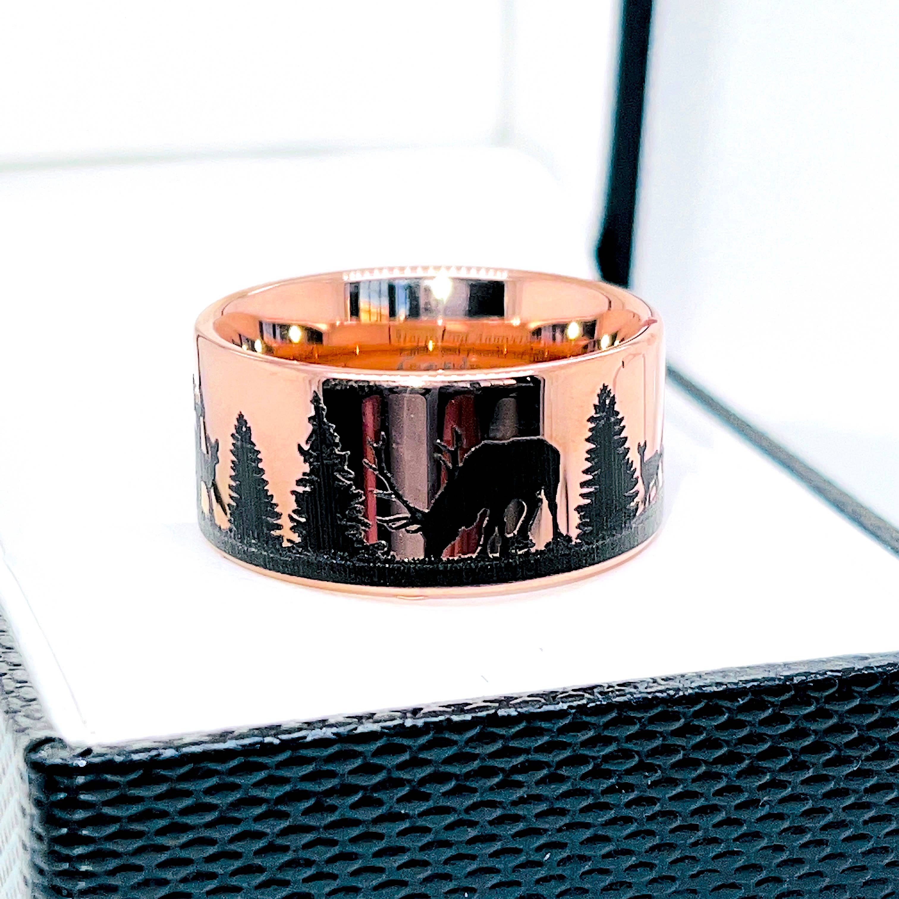 rings paradise – Engroshandel Båndring – Elks i granskov indgraveret wolfram unisex-ring6