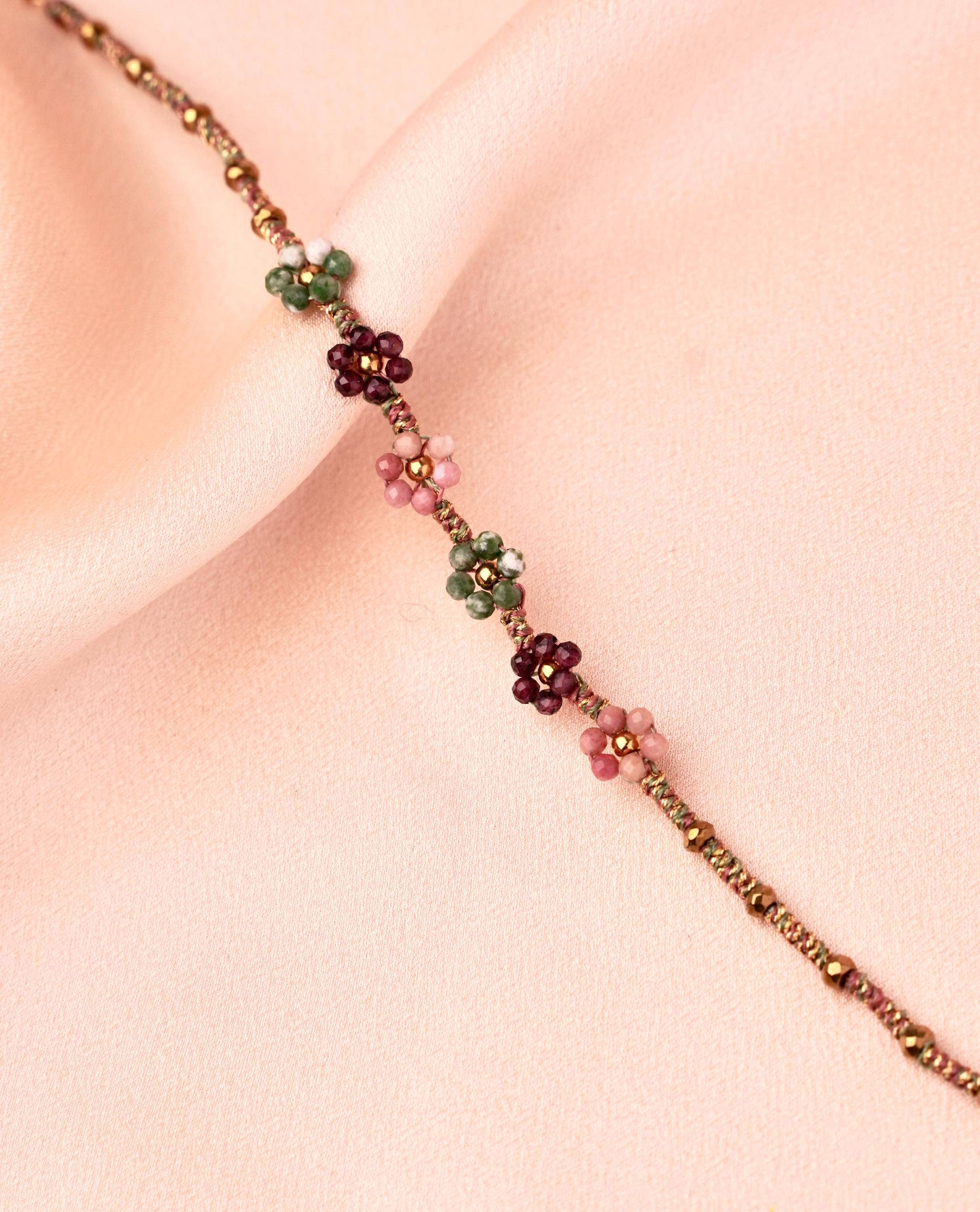 Victoire Collection - Wholesale Beaded Bracelet - Women's bracelet with natural stone flowers1