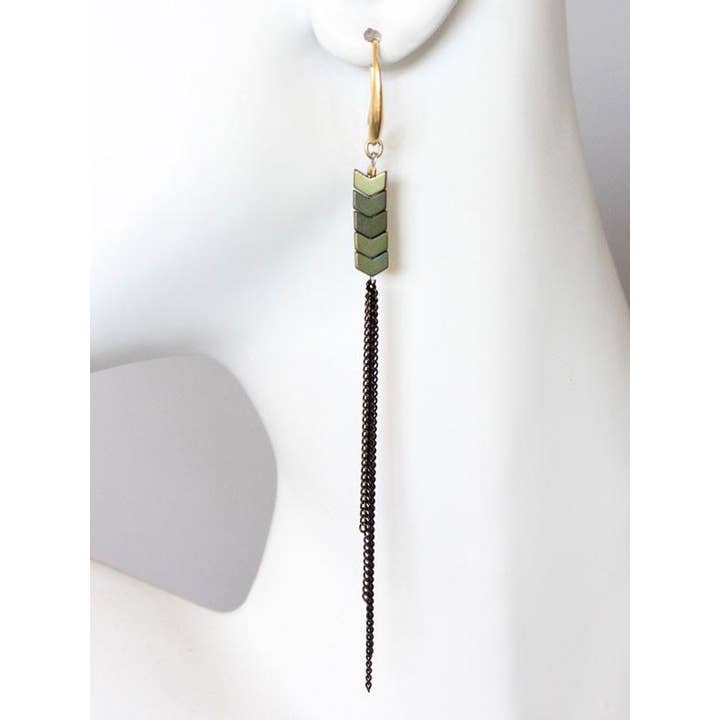 David Aubrey Jewelry - Wholesale Tassel earrings - MDSE39 Green hematite & chain fringe should duster earrings1