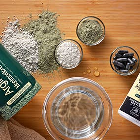 NATURADO EN PROVENCE - Wholesale Skincare Face Mask - Montmorillonite Cosmos Natural 300g green clay pot