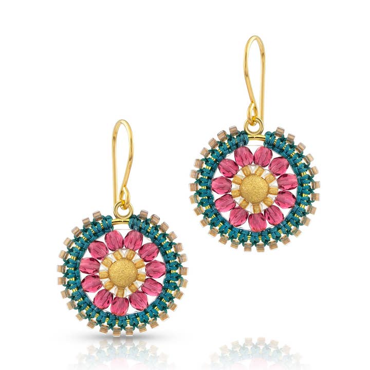 Boucles d'oreilles en macramé en soie Emerald Jewels pour la vente par Emma Louise LLC