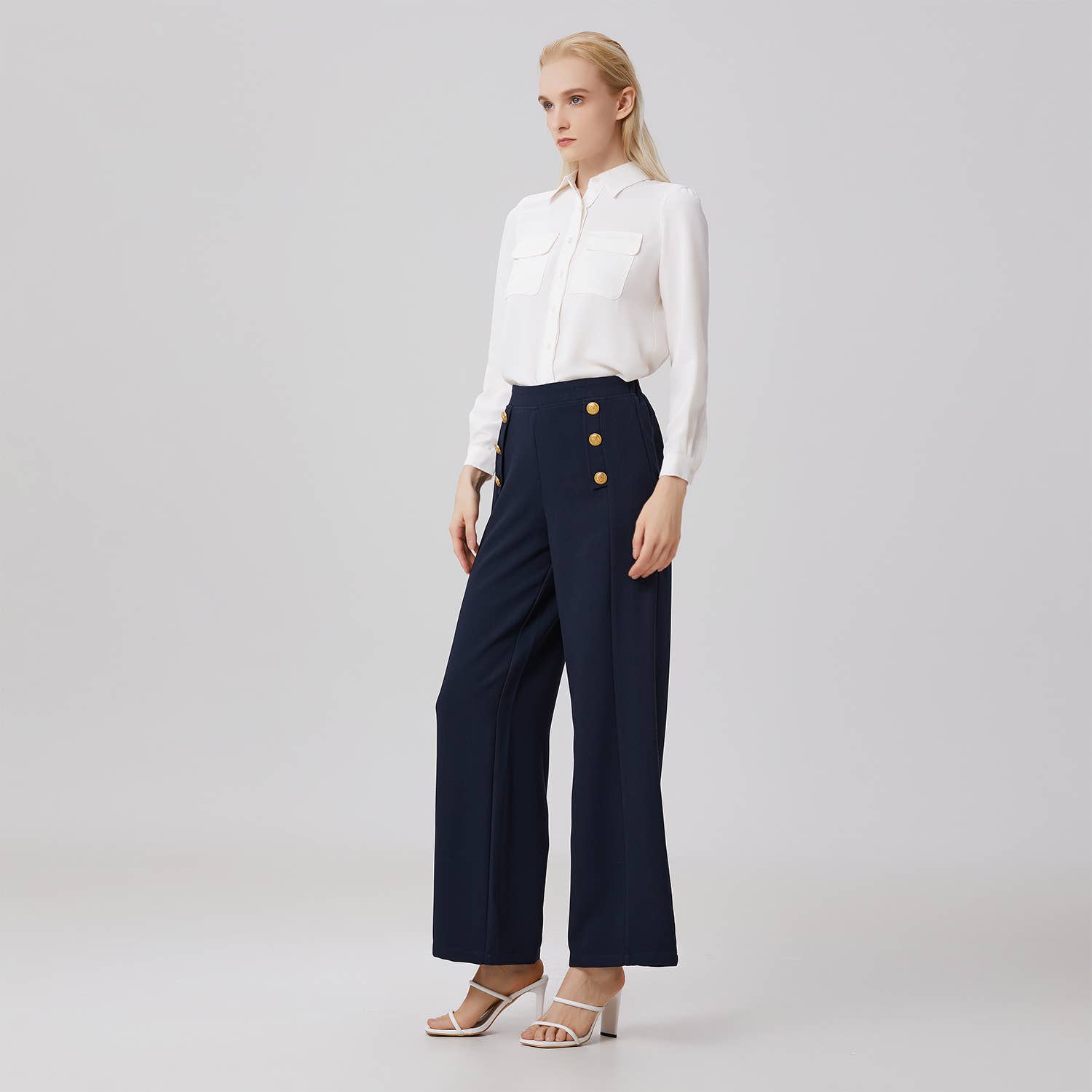 Bleu marine Pantalon marin à boutons dorés en vente sur Faire1