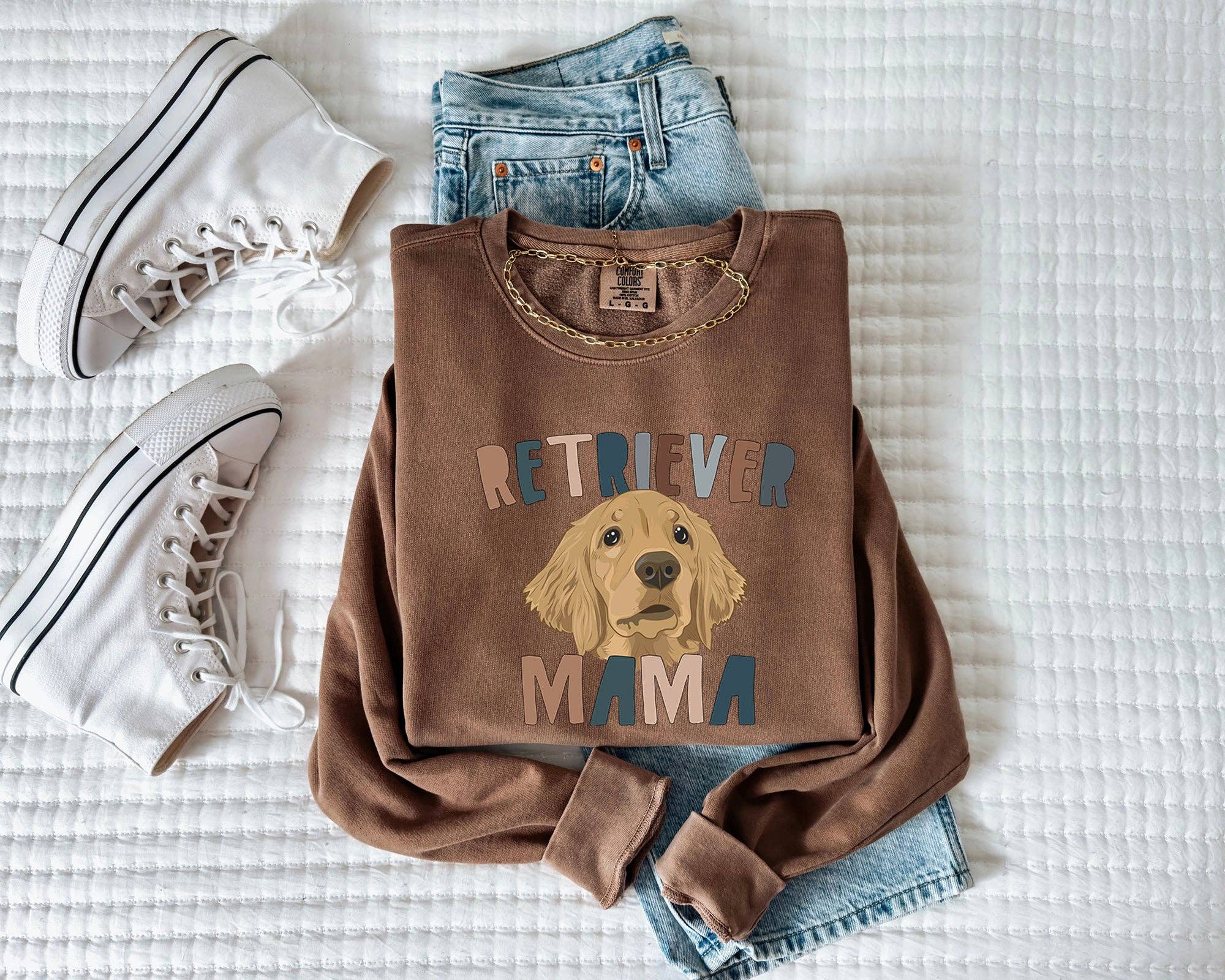 Verita Culture - Wholesale Graphic Sweatshirt - Women's - Golden Retriever Cute Dog Mom Comfort Colors Sweatshirt10