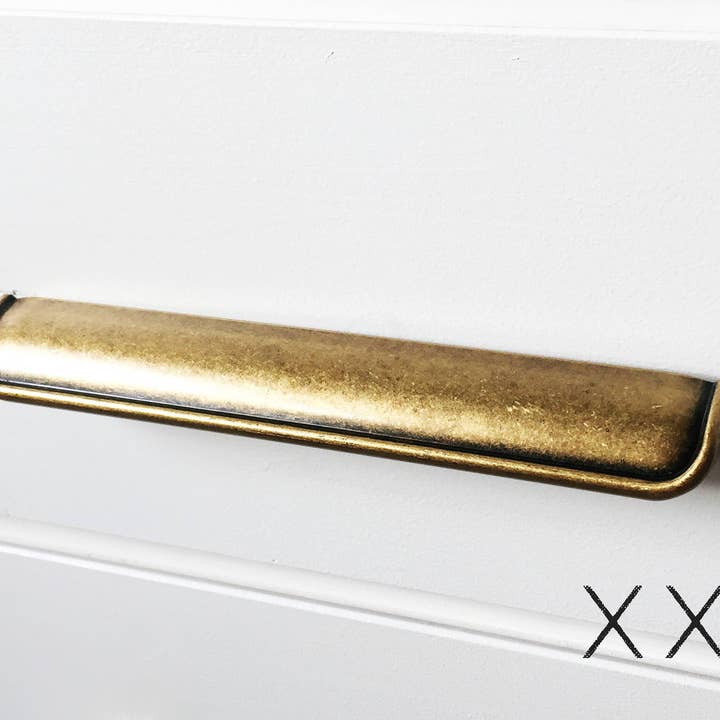 Industry Hardware - Wholesale Knob/Pull - Tab Finger Drawer Pulls "Ella" in Antique Bronze4