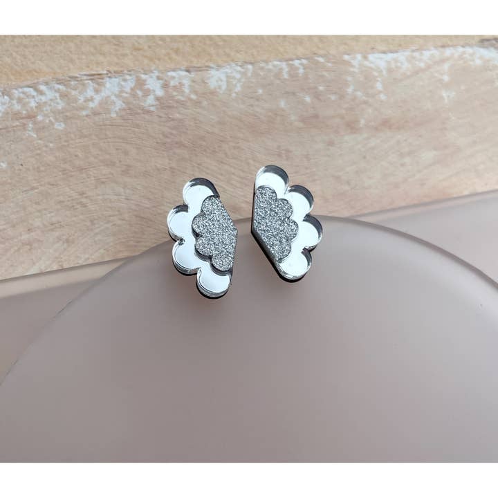 Scalloped Stud Earrings - Silver for wholesale by Rosa Pietsch