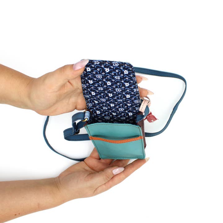 Soruka - Wholesale Phone Wallet - Women's - Erin Print · Phone bag