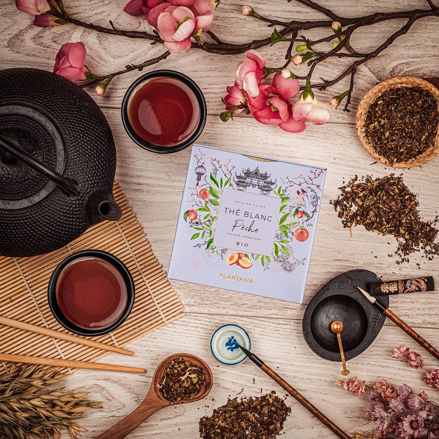 PROVENCE D'ANTAN - Wholesale Gezondheid/Detox thee - Biologische Witte Thee Perzik* - Metalen Kubus 24 zakjes1