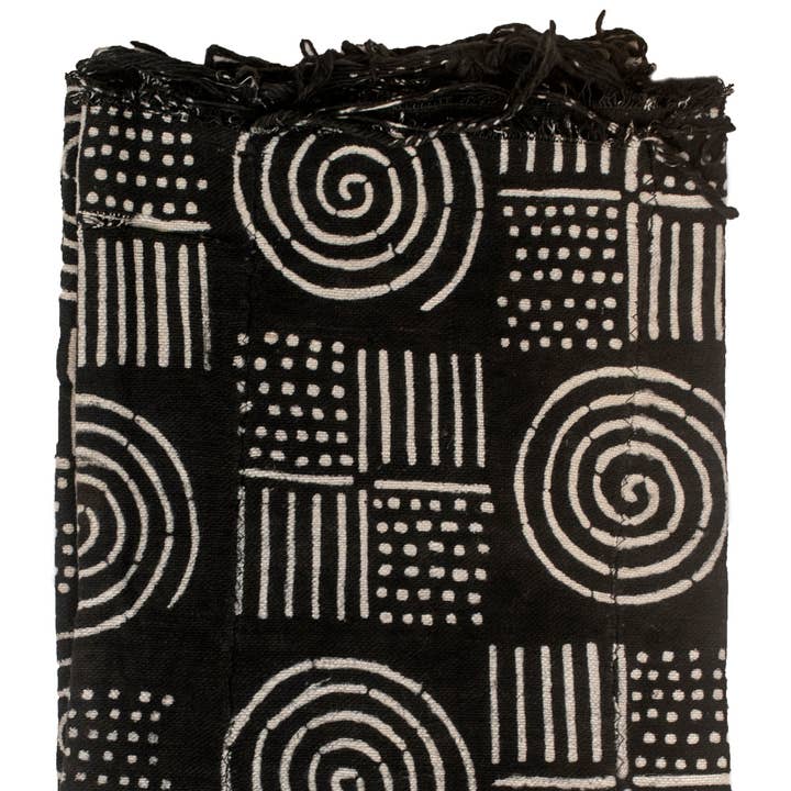 The Bead Chest - Venta al por mayor Tapices/telas - Tela de barro Bogolan Mali negra de ébano (diseño en espiral)2