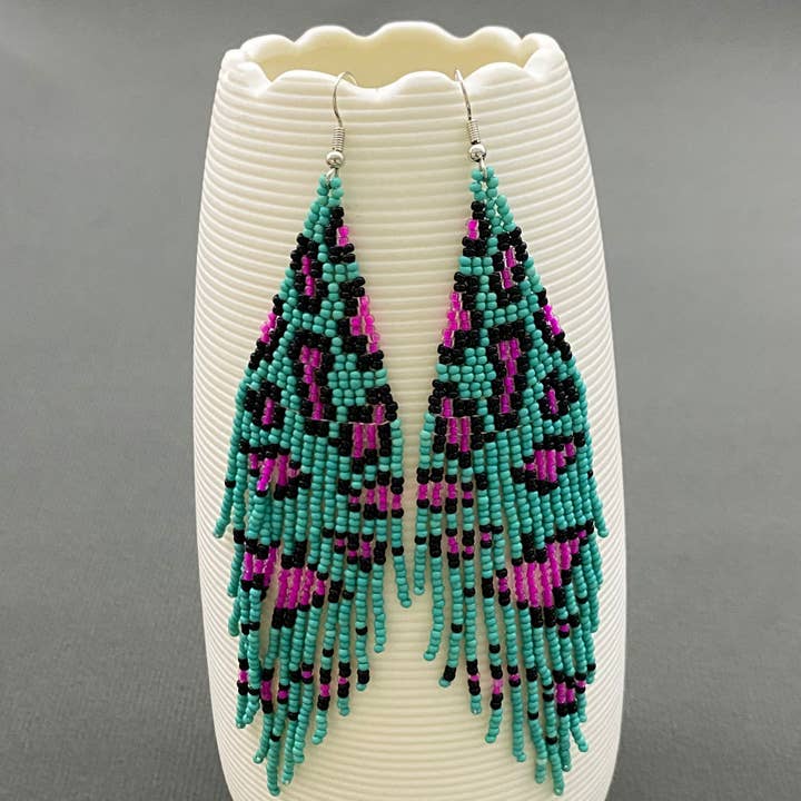 Mio Queena - Vendita all'ingrosso Orecchini con nappe - Orecchini con frange di perline a stampa leopardata - SB3